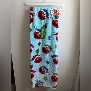 **SAME DAY Shipping** Sesame Street Christmas Elmo Throw Blanket